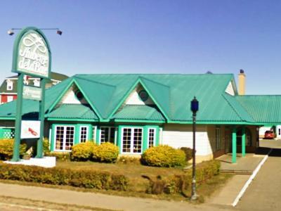 Auberge De La Baie Hotel Caraquet Exterior photo