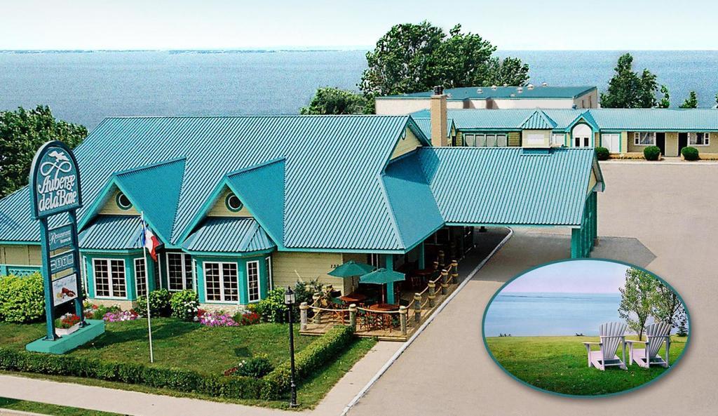 Auberge De La Baie Hotel Caraquet Exterior photo